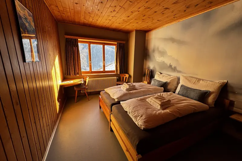 The Thun room: a double room in the corner on the second floor.